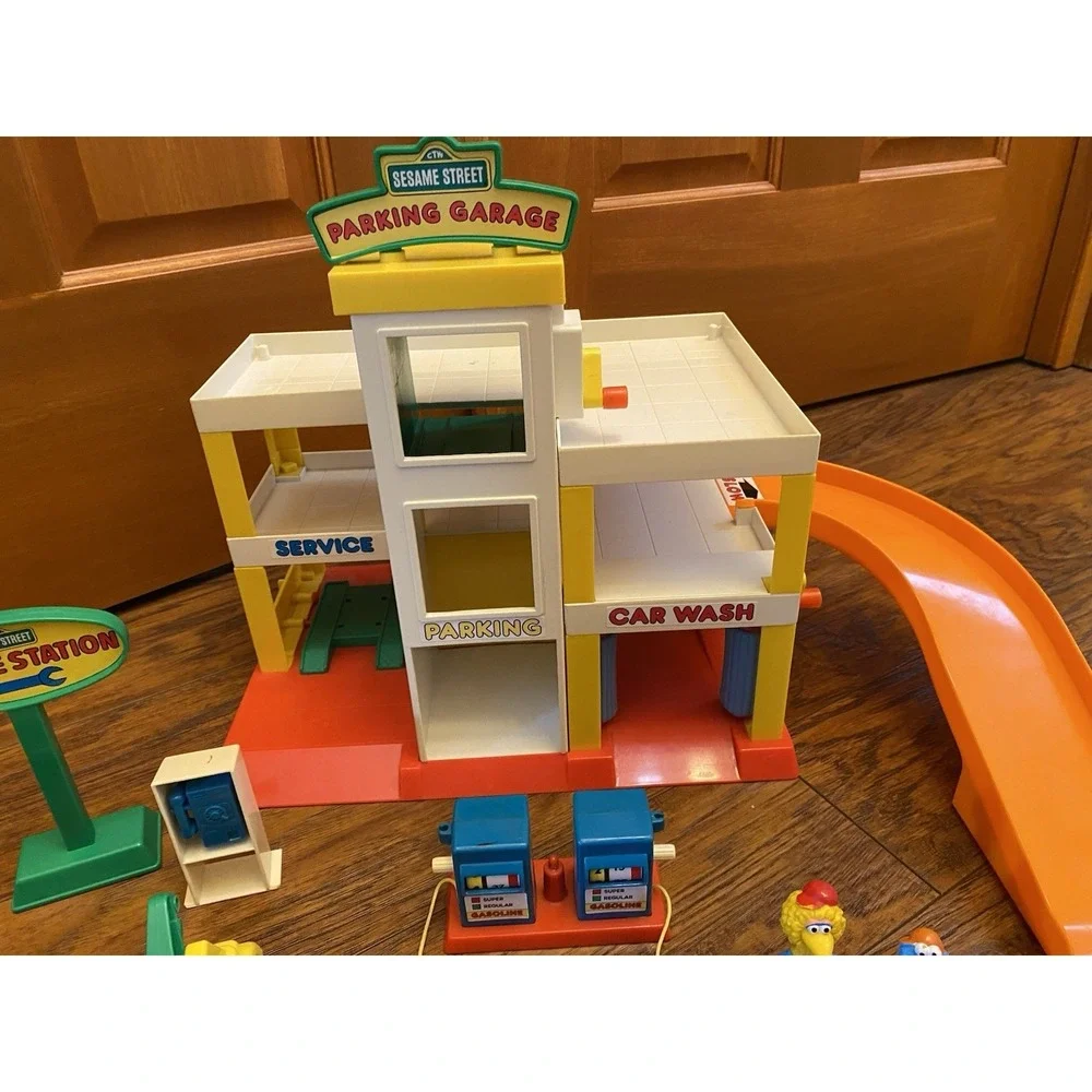 VTG Sesame Street Parking Garage Service Station Illco Cars Big Bird Cookie Toy